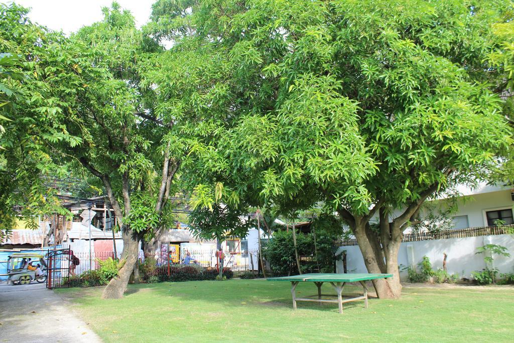 Tonglen Beach Resort Balabag  Exterior foto